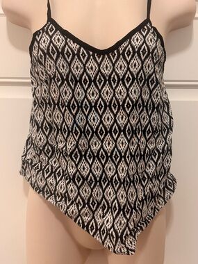 Xhiliration Print Boho Handkerchief Lightweight Tank Top- XS, Multi